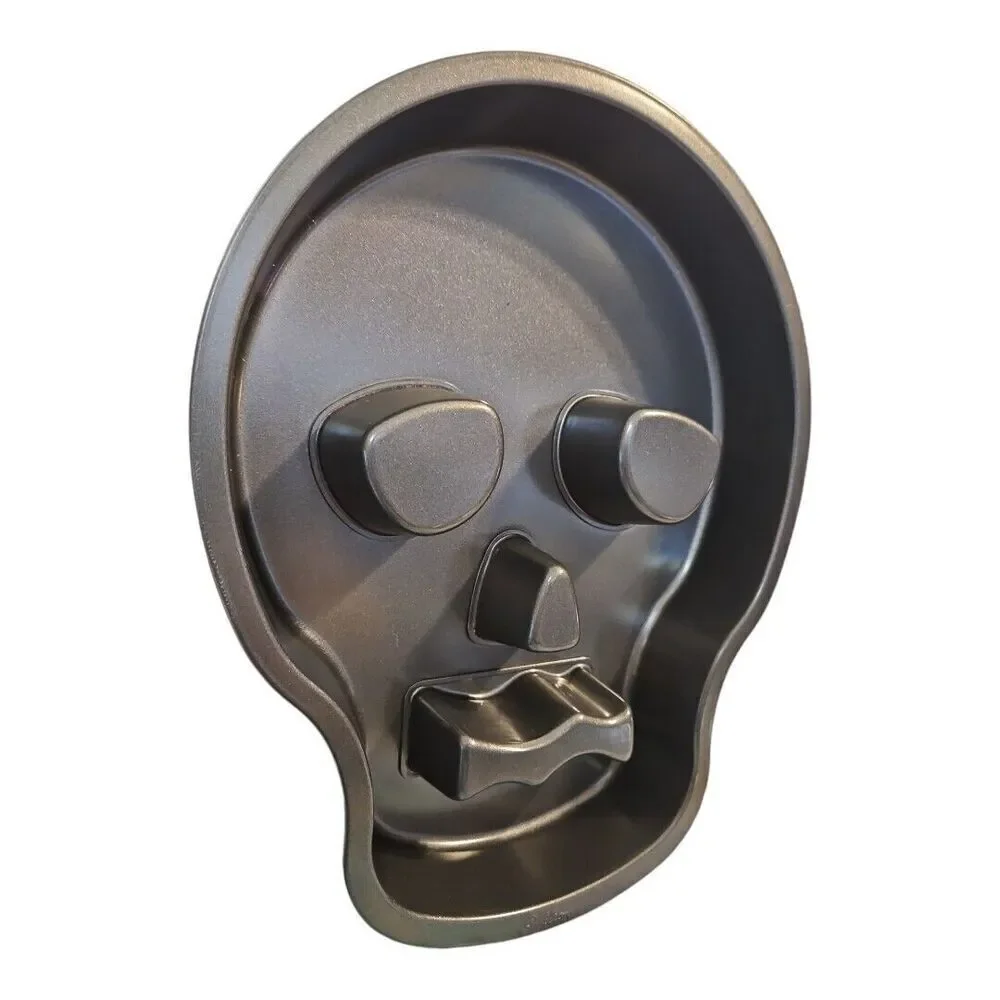 Wilton Halloween Skull Skeleton Sugar Skull Cake Pan Metal Non Stick 12 x 9.5